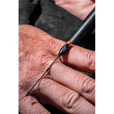 FLOTTEUR À OEILLET PRESTON INNOVATIONS F1 DIBBER