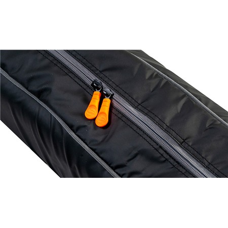 FUTTERAL GURU TEAM GURU POLE HOLDALL
