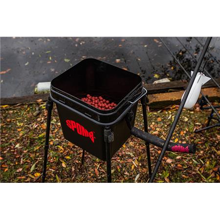 GEDECKTER EIMER SPOMB SQUARE BUCKET