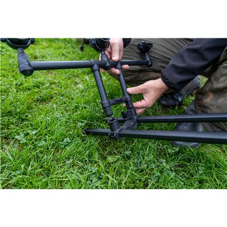 HENGELSTEUN KORUM DELUXE 3 ROD TRIPOD