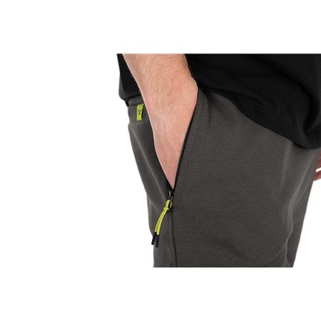 HERREBUKSER FOX MATRIX BLACK EDITION JOGGER SHORTS - MØRKEGRÅ