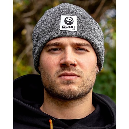 HERREHUE GURU PATCH BEANIE - GRÅ