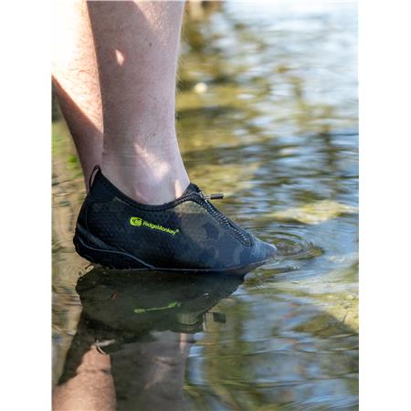 HERRESKO RIDGE MONKEY APEAREL DROPBACK AQUA SHOES CAMO
