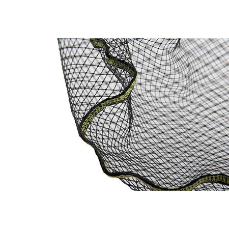 HOOFD VAN EEN SLIJPKOP FOX MATRIX CARP LATEX LANDING NET