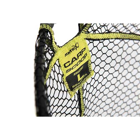 HOOFD VAN EEN SLIJPKOP FOX MATRIX CARP SCOOP LANDING NET