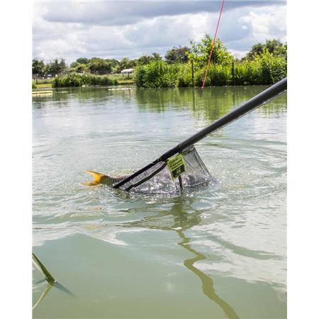 HOOFD VAN EEN SLIJPKOP FOX MATRIX FINE MESH LANDING NET