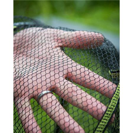 HOOFD VAN EEN SLIJPKOP FOX MATRIX SNAG FREE LANDING NET