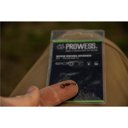 HURTIGT DREJELED PROWESS SPINNER MAT BLACK - PAKKE MED 10