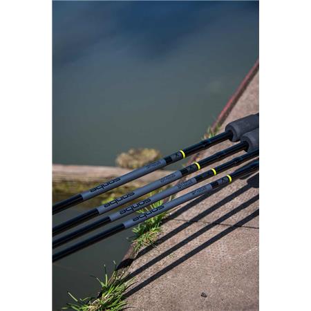 ΚΑΛΆΜΙ FEEDER FOX MATRIX AQUOS ULTRA C RODS