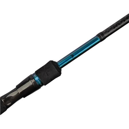 ΚΑΛΆΜΙ FEEDER MIKADO DARKSTAR SENSITIVE