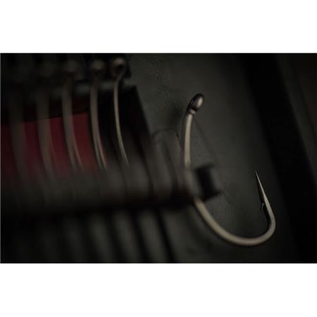 KARPEKROG ONE MORE CAST COLNE-V NEEDLE POINT HOOKS