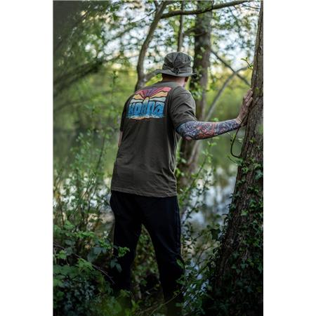 KORTÆRMET HERRE-T-SHIRT KORDA DAWN VIBES TEE - MØRK OLIVEN