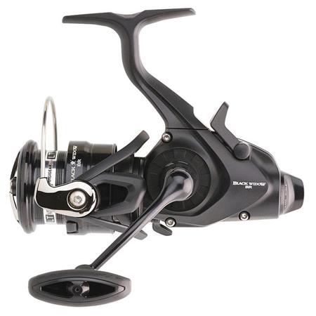 KUPPELBARE KARPFENROLLE DAIWA BLACK WIDOW BR LT