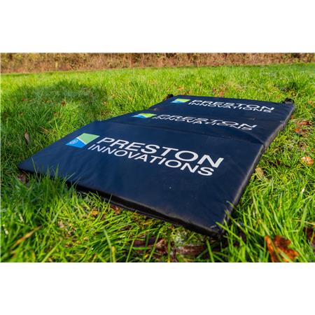 LANDINGSMÅTTE PRESTON INNOVATIONS FOLD AWAY UNHOOKING MAT