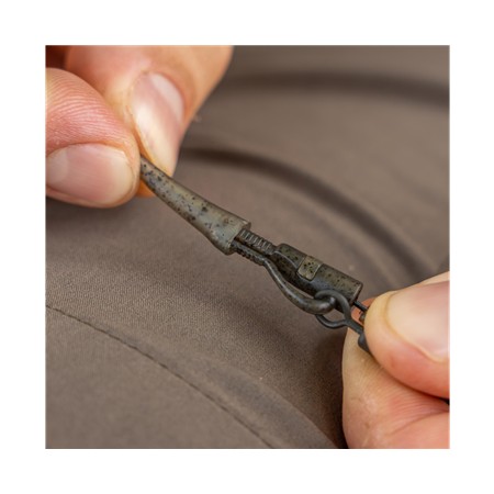 LEAD CLIP AVID CARP OUTLINE FLECKTONE PINNED LEAD CLIPS