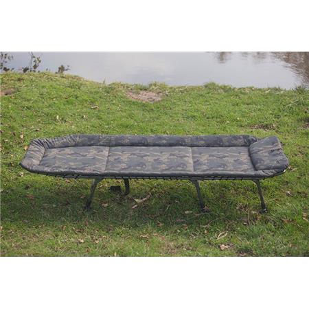 LIGBED IROM SOLAR UNDERCOVER CAMO BEDCHAIR