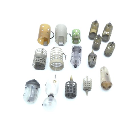 Lot De 16 Feeders Divers - 16 Feeders