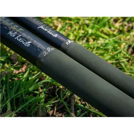 MANCHE D'ÉPUISETTE WYCHWOOD SPECIALIST 1.8M LANDING NET HANDLE