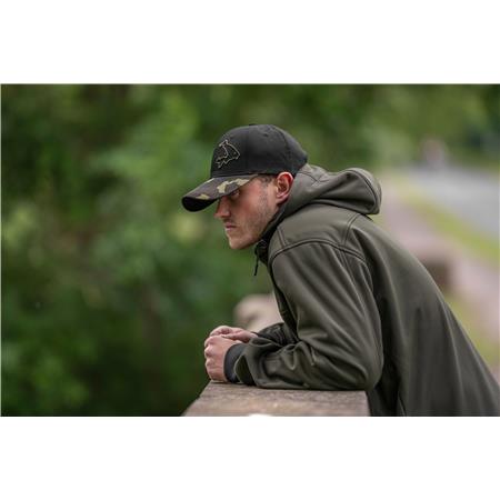 MANNENPET AVID CARP BLACK AND CAMO CAP