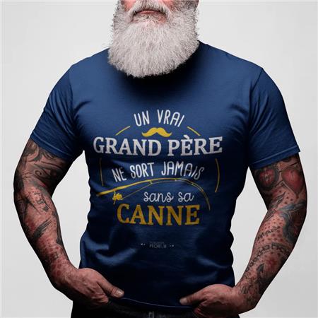 MEN'S SHORT SLEEVE T-SHIRT MONSIEUR PÊCHEUR GRAND PÈRE JAMAIS SANS SA CANNE - MARINE