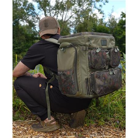 MOCHILA ONE MORE CAST HEIST COMPACT RUCKSACK