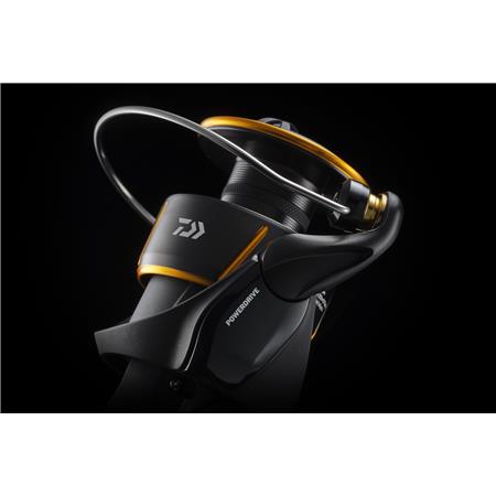MOULINET SPINNING DAIWA BG SW 27
