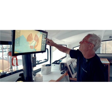 MULTIFUNCTIONEEL GPS-SCHERM 22