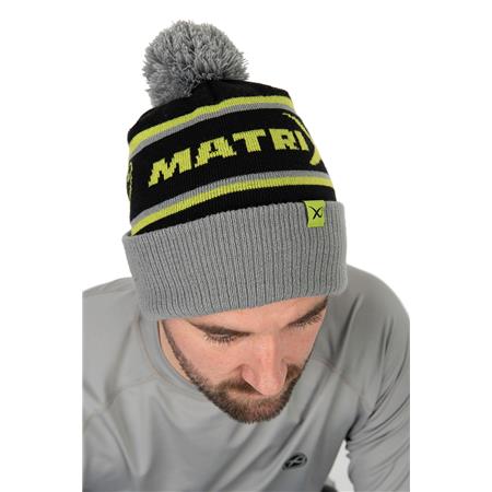 MUTS MAN FOX MATRIX THINSULATE BOBBLE HATS