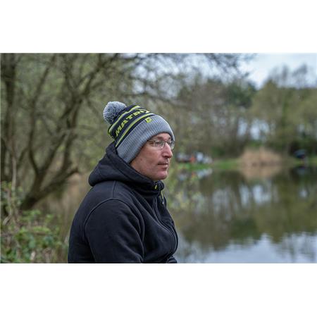 MUTS MAN FOX MATRIX THINSULATE BOBBLE HATS