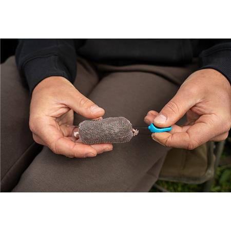 NAALD AVID CARP STICK AND STRINGER NEEDLE