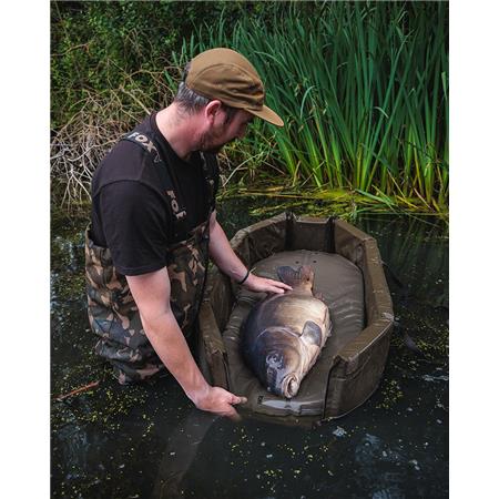 ONTVANGSTTAPIJT FOX CARPMASTER WELDED MAT