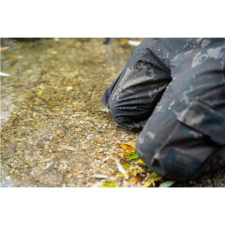 PANTALÓN HOMBRE - CAMUFLAJE NASH ZERO TOLERANCE HELLUVA WATERPROOF - CAMO