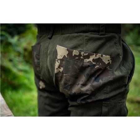 PANTALON PENTRU BĂRBAȚI NASH ZERO TOLERANCE LOW KEY THERMAL LUPTE - CAMUFLAJ