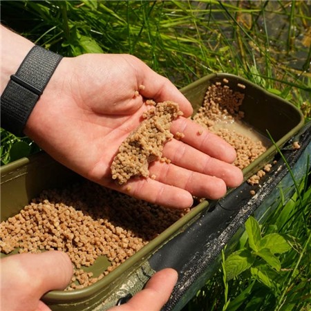 PELLET ONE MORE CAST OMC FC STICKY PELLETS
