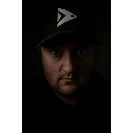 PET BAITNOW ILLUMINATED LOGO - ZWART