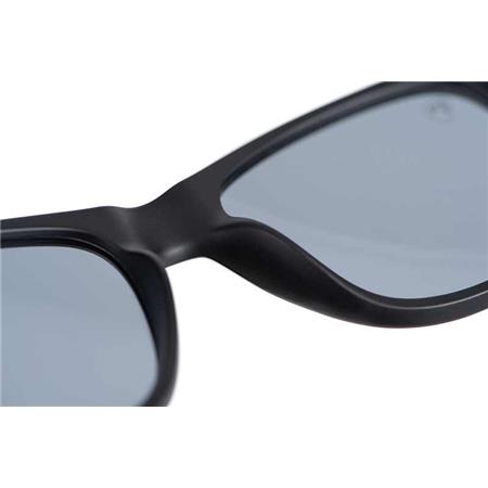 POLARISEREDE SOLBRILLER FOX RAGE MATT BLACK GREY LENS SUNGLASSES