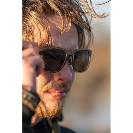 POLARIZED SUNGLASSES AVID CARP SEETHRU MIRAGE POLARISED SUNGLASSES