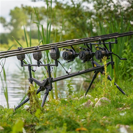 ROD POD AVID CARP REVOLVE MULTI POD