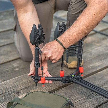 RODPOD AVID CARP REVOLVE SUPER LOW POD