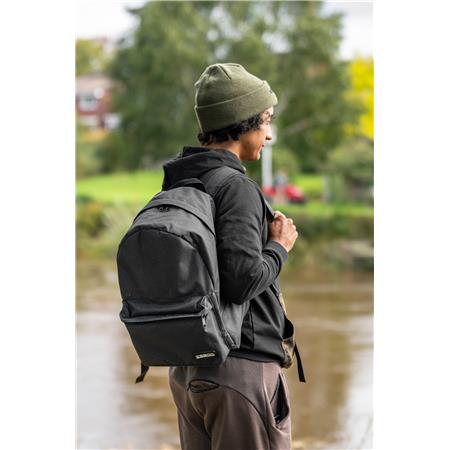 SAC À DOS ZEBCO TROPHY COMPACT RUCKSACK 18L