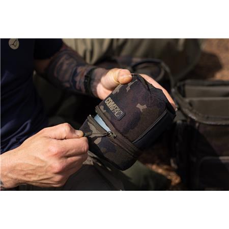 SACO DE ARMAZENAMENTO KORDA COMPAC GAS CANISTER JACKET DARK KAMO