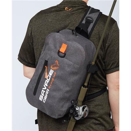 ΣΑΚΊΔΙΟ ΠΛΆΤΗΣ SAVAGE GEAR AW SLING RUCKSACK