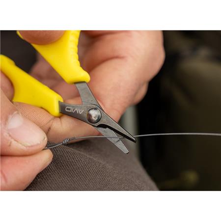 SCHAAR VOOR GEVLOCHTEN LIJN AVID CARP COMPACT BRAID SCISSORS