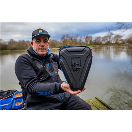 SCHLEUDERTASCHE PRESTON INNOVATIONS HARDCASE CATTY SAFE