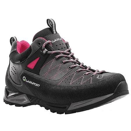 SCHOENEN VOOR VROUWEN GARSPORT MOUNTAIN TECH LOW WP