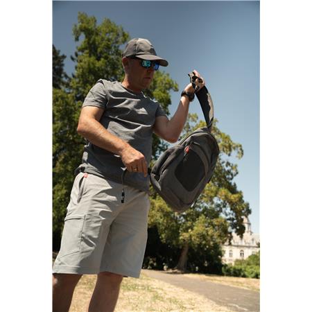 SCHOUDERTAS FOX RAGE SINGLE STRAP RUCKSACK