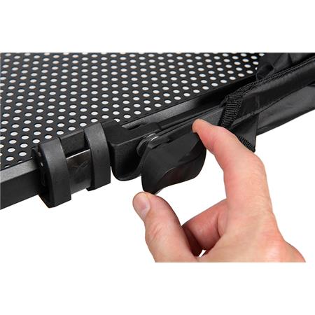 ΣΚΈΠΑΣΤΡΟ ΓΙΑ ΤΡΑΠΕΖΆΚΙ FOX MATRIX SIDE TRAY STORM COVERS