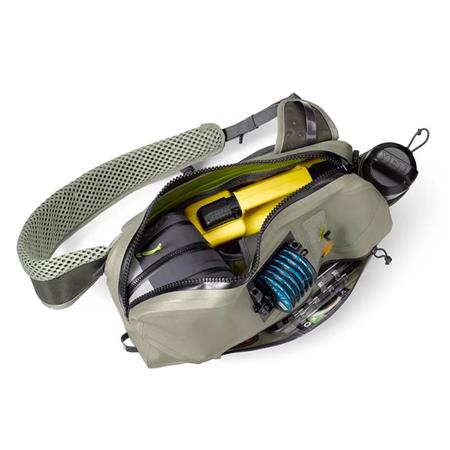 SKULDERTASKE ORVIS PRO WATERPROOF SLING PACK 14L