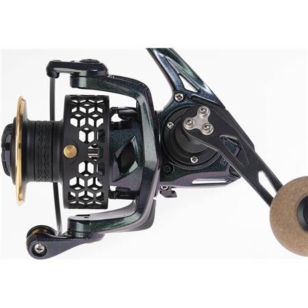 SPINNING REEL HART REACT