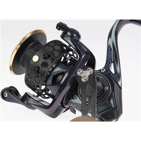 SPINNING REEL HART REACT